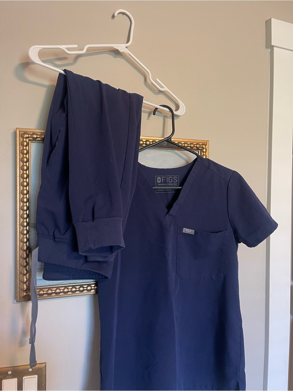 Figs Navy Medical Scrub Set – V-Neck Top with Pocket & Drawstring Pants